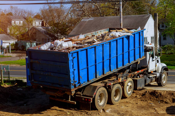 Best Shed Removal  in Fowlerville, MI